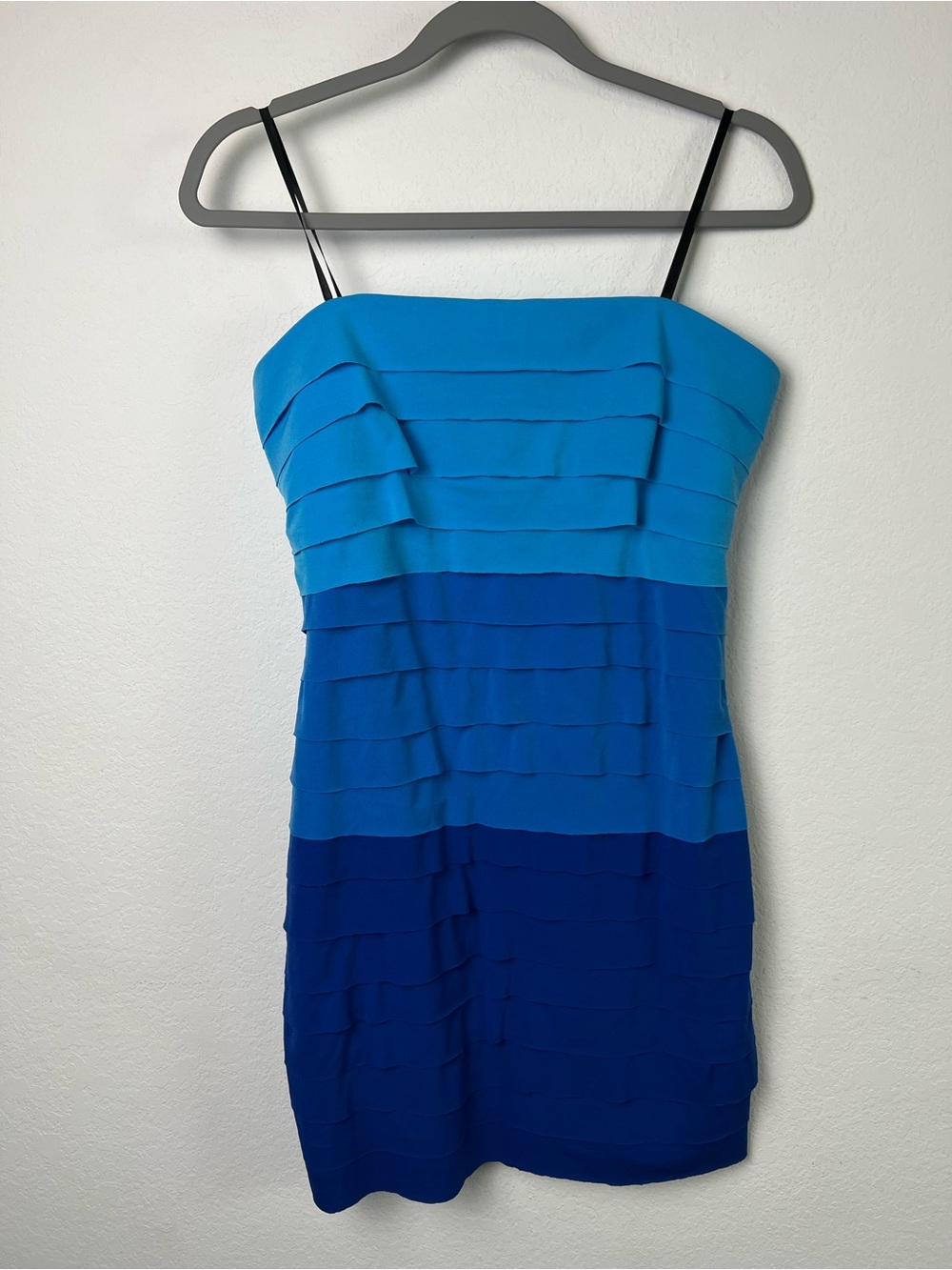 City Triangles 90’s Y2K Blue Ombré Ruffle Spaghetti Strap Mini Dress